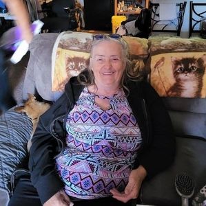 Meet your Posher, Linda